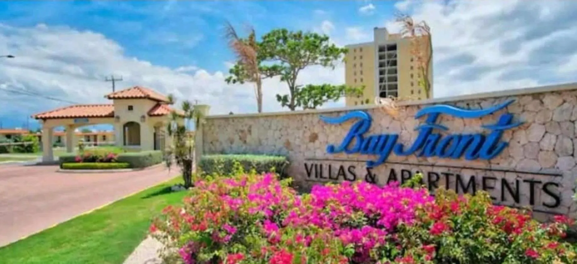 Charming 3-Bed Apartment In Portmore With Pool location