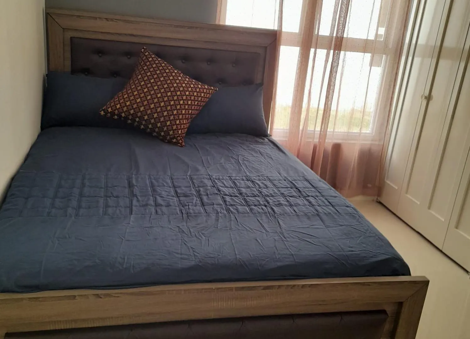 Charming 3-Bed Apartment In Portmore With Pool